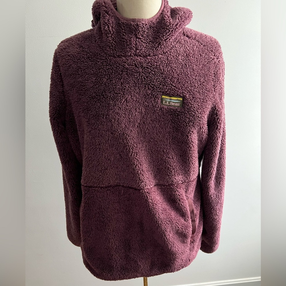 L.L.Bean Sherpa Fleece Hooded Pullover Size M.